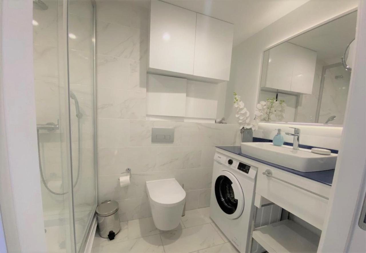 Luxury Sea View Apartments In Orbi City Батумі Екстер'єр фото